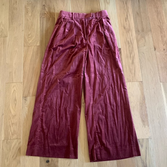 Banana Republic Women’s Velvet Pant - Picture 1 of 4
